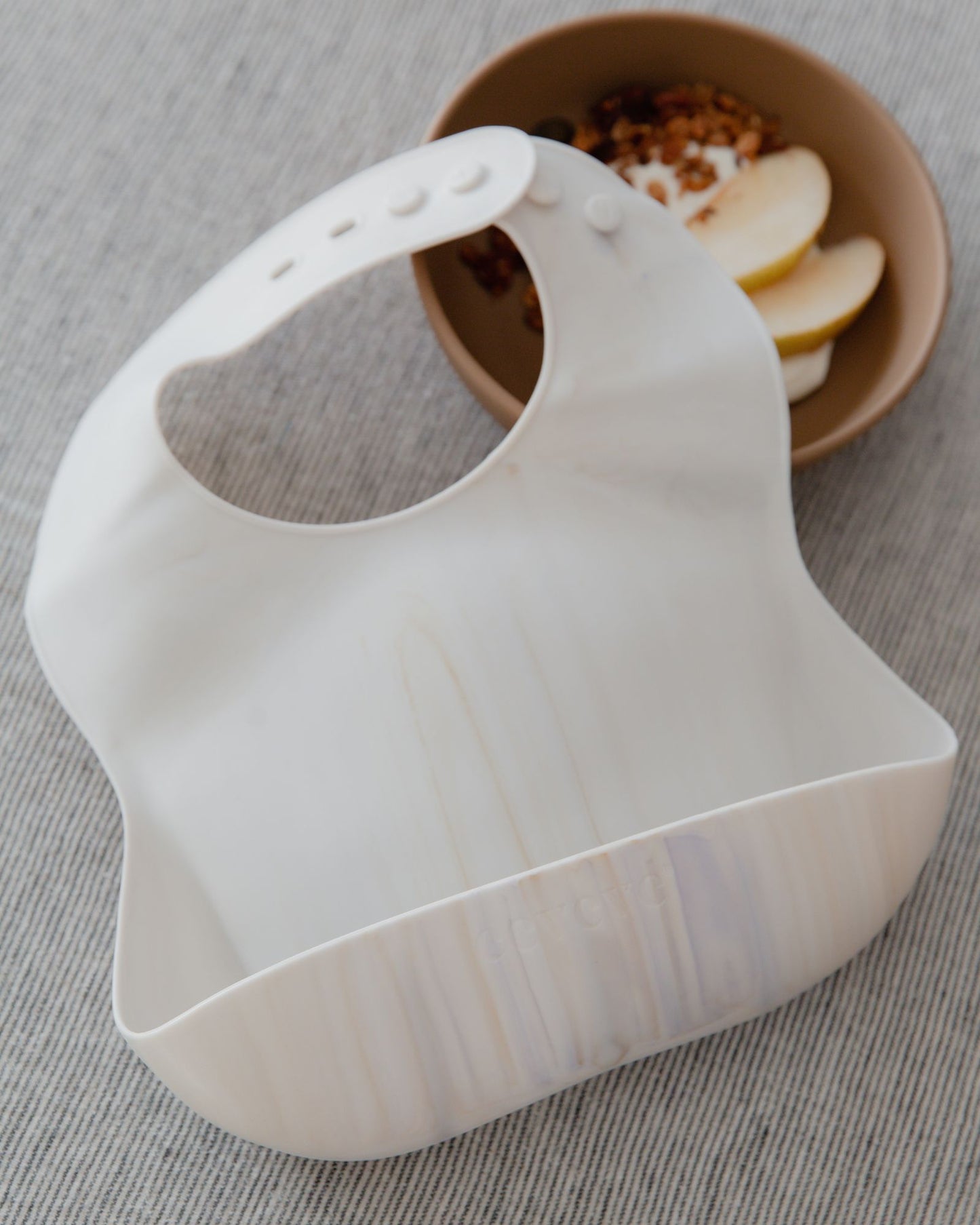 Marble Autumn gold - Silicone bib