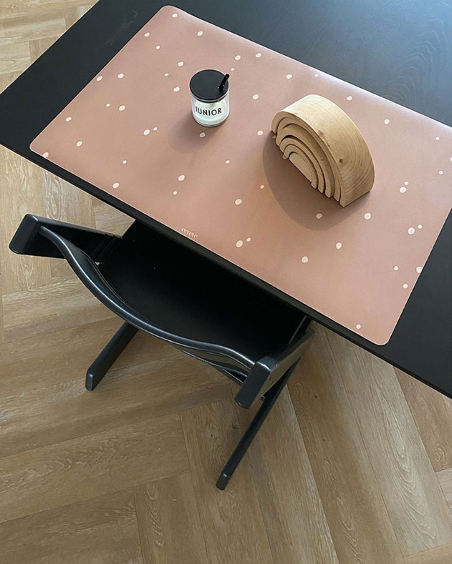 Dots - Cinnamon - Deskmat